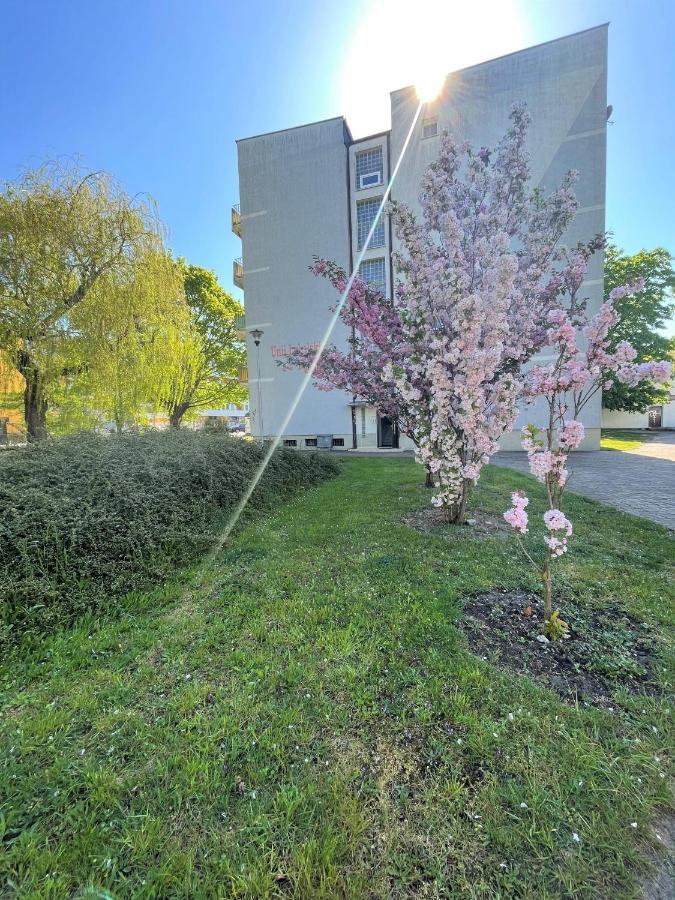 Al-Dom Apartamenty Apartament Zaciszny Kolberg Exterior foto